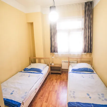 Hostel Alice *